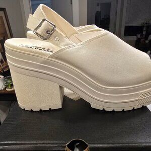 Chuck 70 De Luxe Heel Sandal Platform A13796C White Women's Size 8 NEW